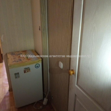 Продам квартиру, Ощепкова Андрея ул. , 1 кім., 18 м², косметический ремонт 