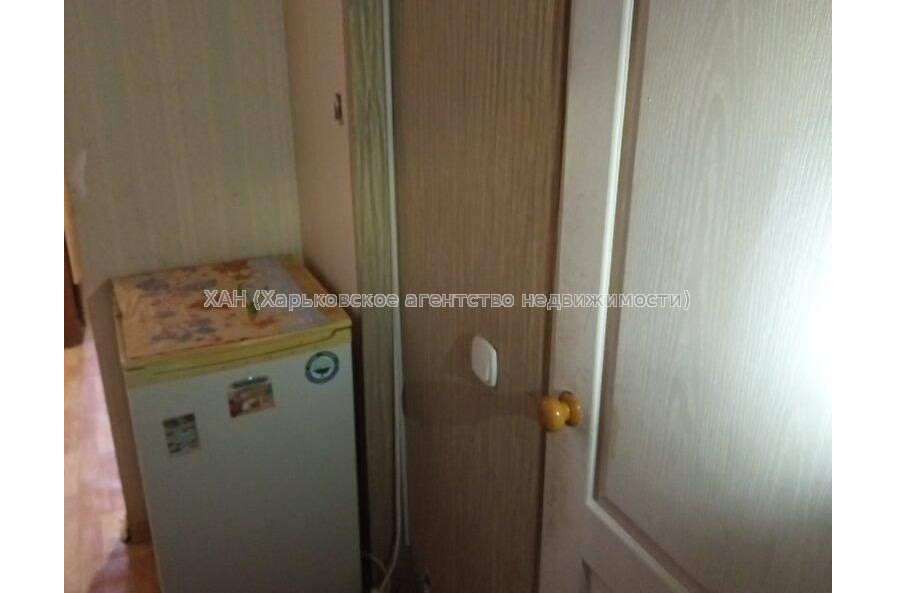 Продам квартиру, Ощепкова Андрея ул. , 1 кім., 18 м², косметический ремонт 
