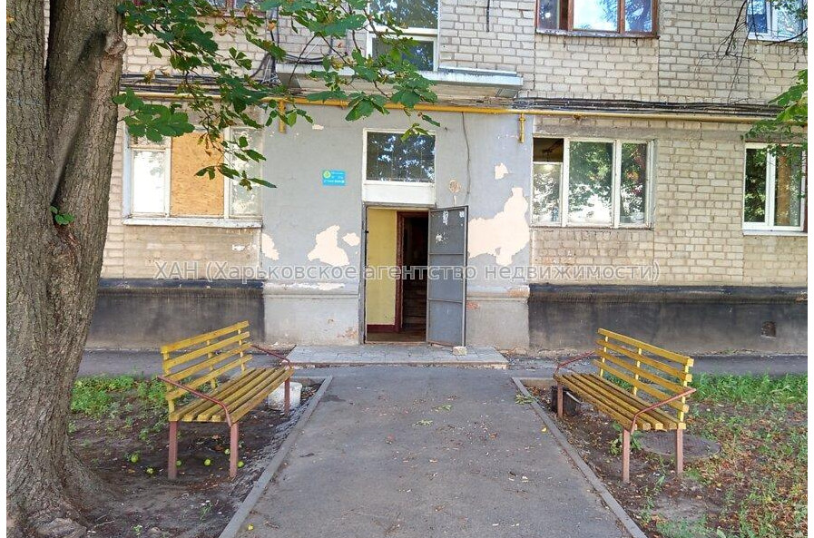 Продам квартиру, Ощепкова Андрея ул. , 1 кім., 18 м², косметический ремонт 