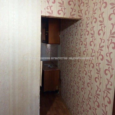 Продам квартиру, Ощепкова Андрея ул. , 1 кім., 18 м², косметический ремонт 