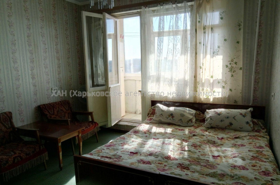 Продам квартиру, Непокоренных ул. , 2  ком., 54 м², советский ремонт 