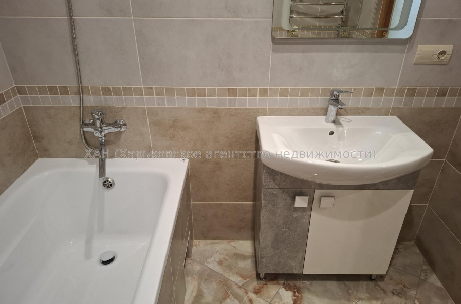 Сдам квартиру, Героев Харькова просп. , 2  ком., 67.20 м², капитальный ремонт 