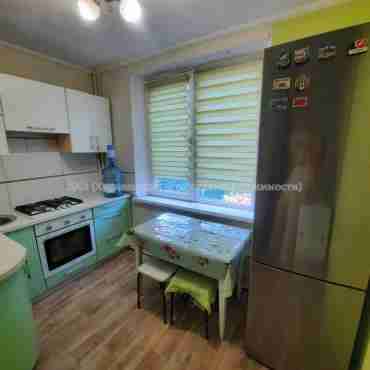 Здам квартиру, Академика Павлова ул. , 2 кім., 45 м², косметический ремонт 