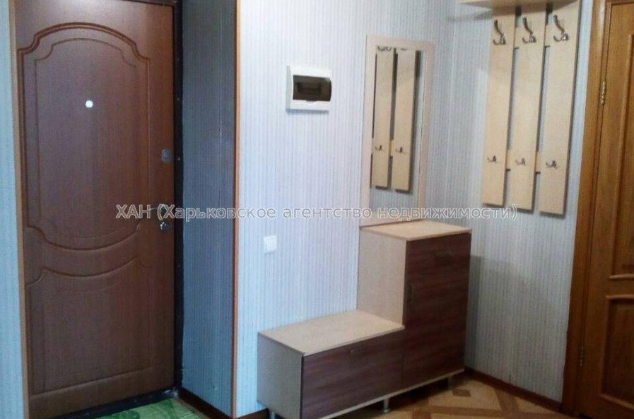 Продам квартиру, Малиновская ул. , 1  ком., 40 м², косметический ремонт 