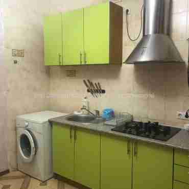 Продам квартиру, Малиновская ул. , 1  ком., 40 м², косметический ремонт 