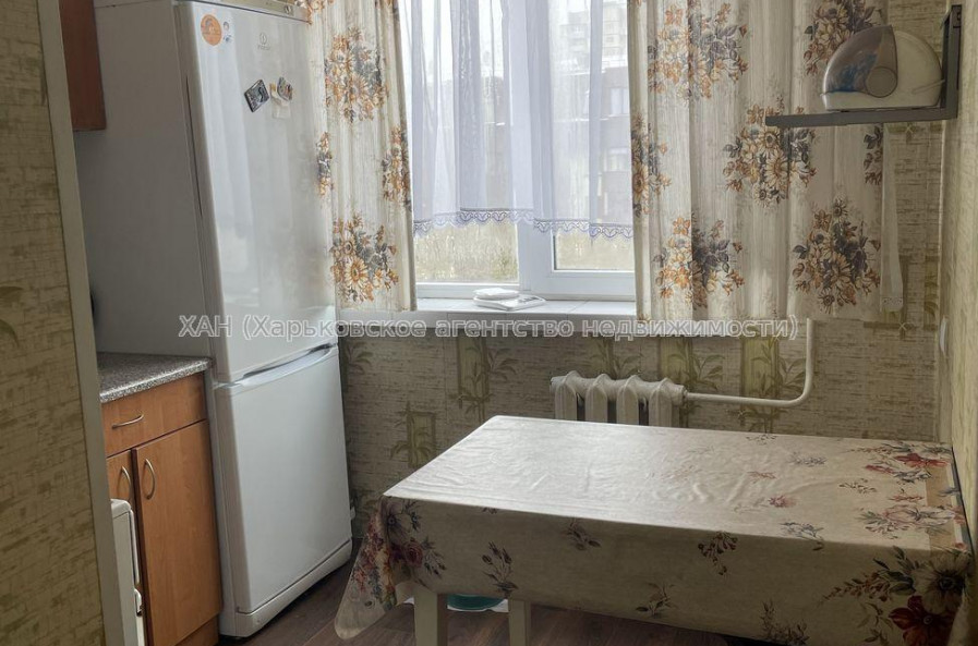 Продам квартиру, Петра Григоренко пр-т , 1 кім., 30.60 м², косметический ремонт 
