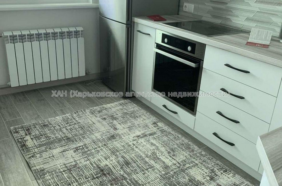 Продам квартиру, Тракторостроителей просп. , 124А , 2 кім., 54 м², евроремонт 