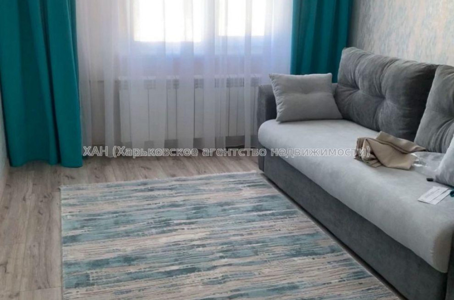 Продам квартиру, Тракторостроителей просп. , 124А , 2 кім., 54 м², евроремонт 