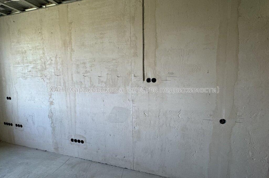 Продам квартиру, Гвардейцев Широнинцев ул. , 1  ком., 43.80 м², частичный ремонт 