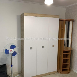 Продам квартиру, Селянская ул. , 1 кім., 19.50 м², косметический ремонт