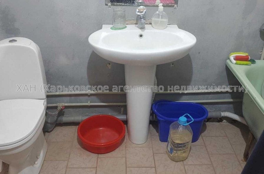 Продам квартиру, Александровский просп. , 2  ком., 86 м², советский ремонт 