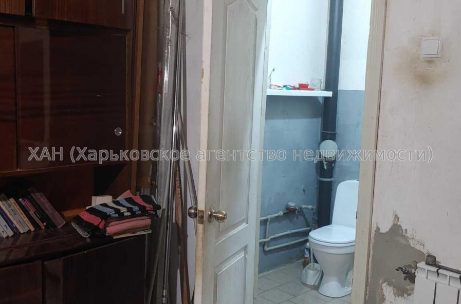 Продам квартиру, Александровский просп. , 2  ком., 86 м², советский ремонт 