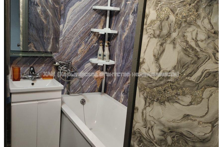 Продам квартиру, Бучмы ул. , 2  ком., 48 м², косметический ремонт 