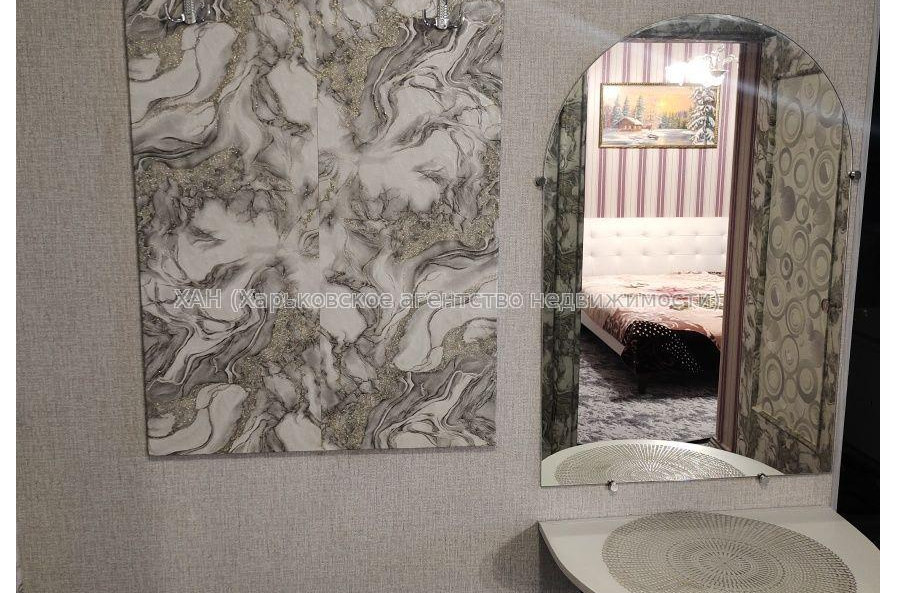 Продам квартиру, Бучмы ул. , 2  ком., 48 м², косметический ремонт 