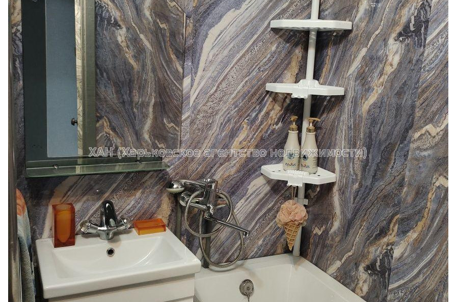 Продам квартиру, Бучмы ул. , 2  ком., 48 м², косметический ремонт 