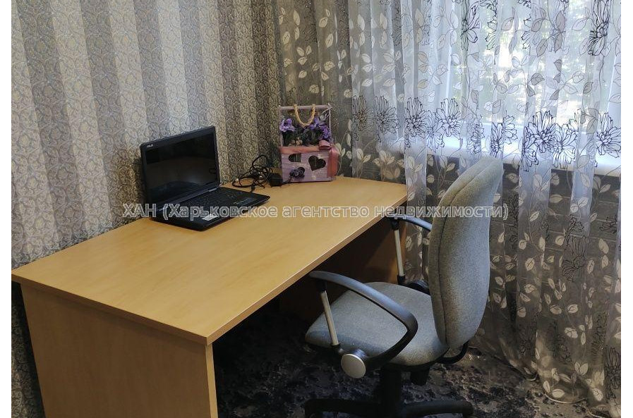 Продам квартиру, Бучмы ул. , 2  ком., 48 м², косметический ремонт 