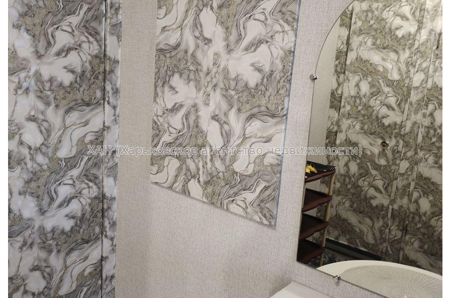 Продам квартиру, Бучмы ул. , 2  ком., 48 м², косметический ремонт 
