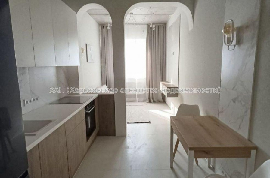 Продам квартиру, Гвардейцев Широнинцев ул. , 2 кім., 35.50 м², авторский дизайн 