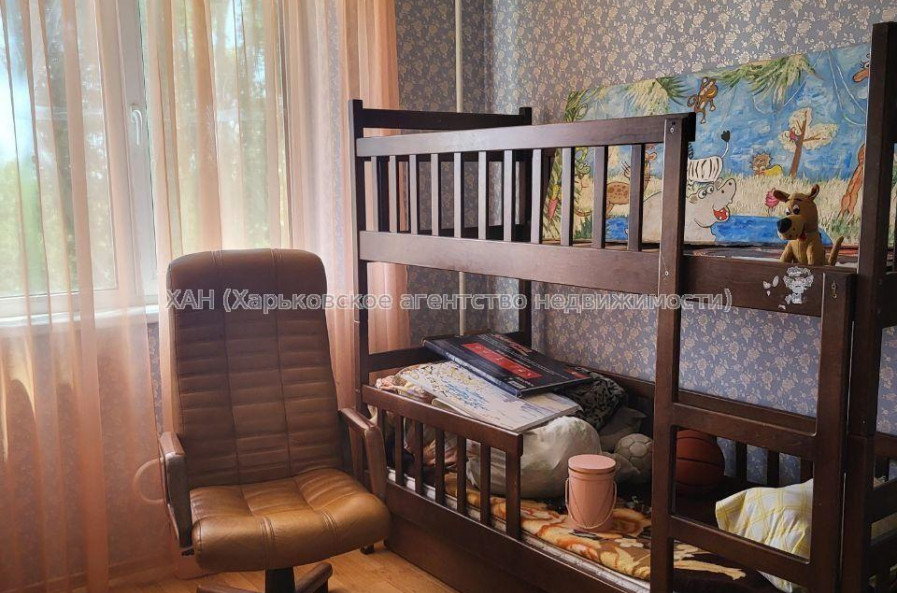 Продам квартиру, Юрия Савчина ул. , 2 кім., 50 м², евроремонт 