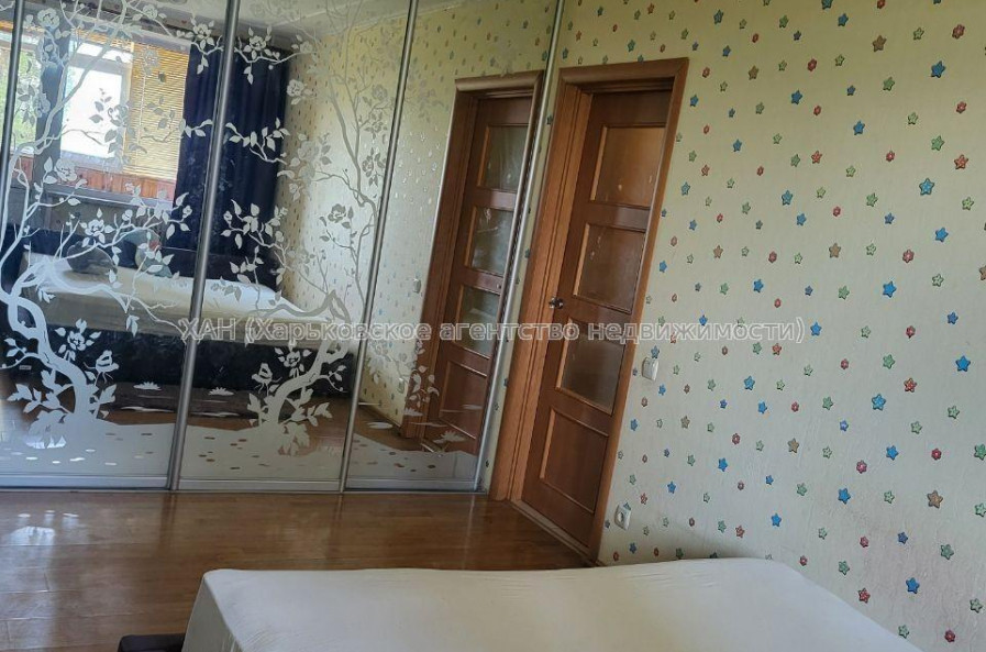 Продам квартиру, Юрия Савчина ул. , 2 кім., 50 м², евроремонт 