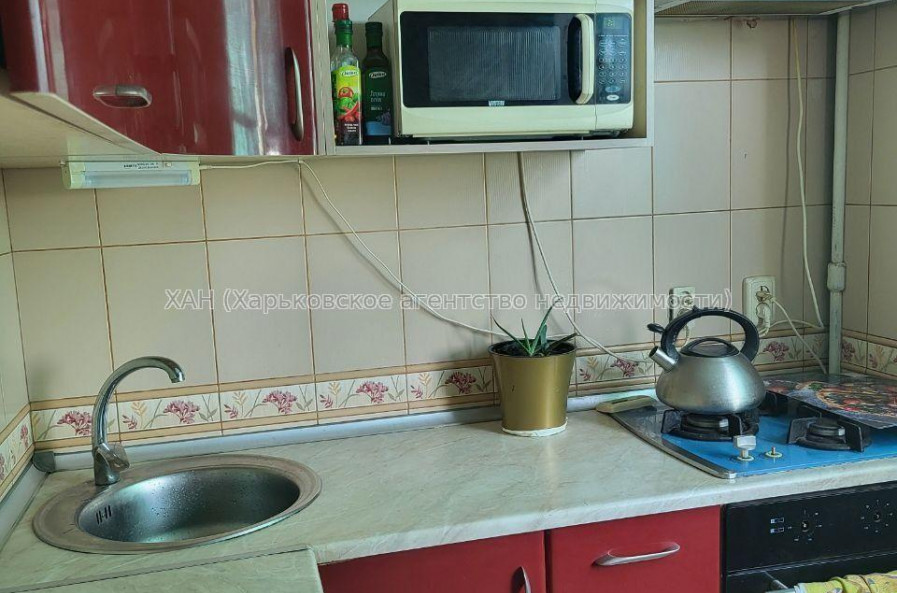 Продам квартиру, Юрия Савчина ул. , 2 кім., 50 м², евроремонт 