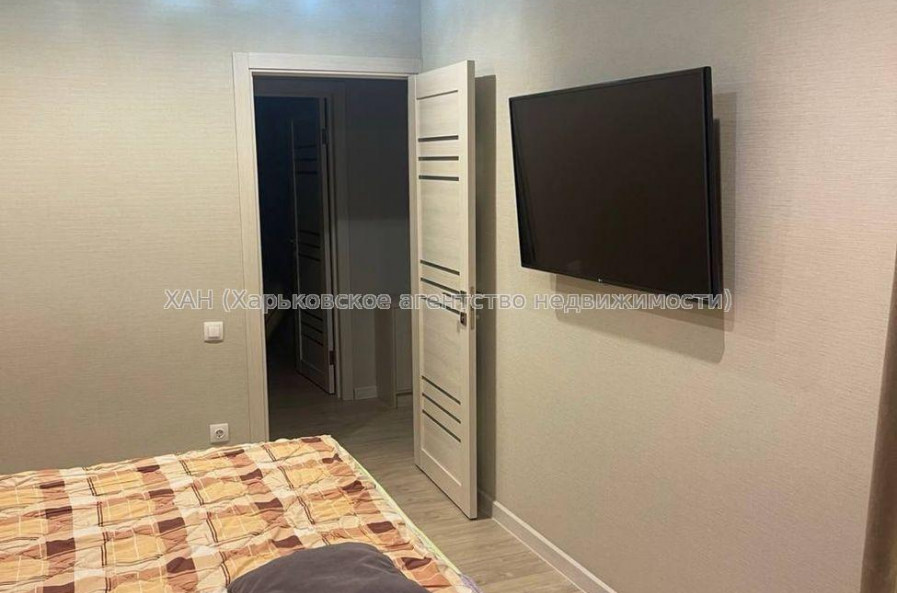 Продам квартиру, Шишковская ул. , 3 кім., 67 м², евроремонт 