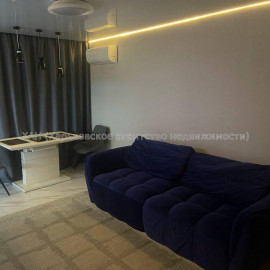 Продам квартиру, Шишковская ул. , 3 кім., 67 м², евроремонт