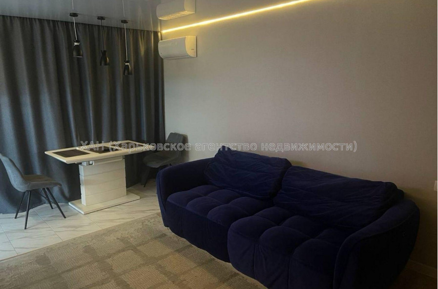 Продам квартиру, Шишковская ул. , 3 кім., 67 м², евроремонт 