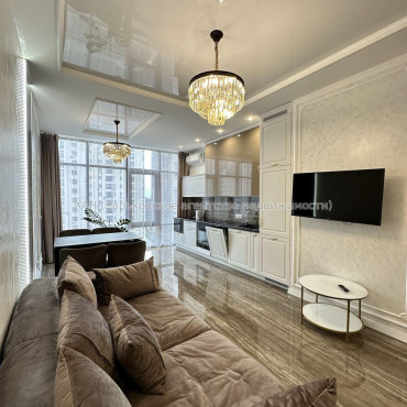 Продам квартиру, Профессорская ул. , 2 кім., 65 м², авторский дизайн 