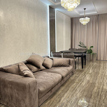 Продам квартиру, Профессорская ул. , 2 кім., 65 м², авторский дизайн 