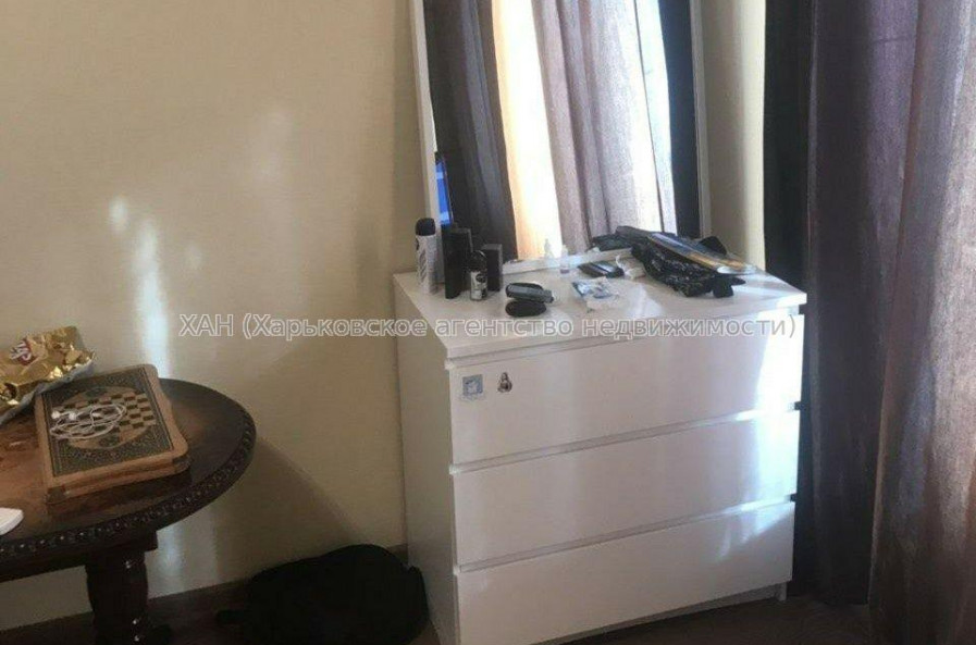 Продам квартиру, Непокоренных ул. , 1 кім., 33 м², советский ремонт 