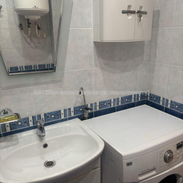 Продам квартиру, Каменярский въезд , 1  ком., 50.10 м², косметический ремонт 