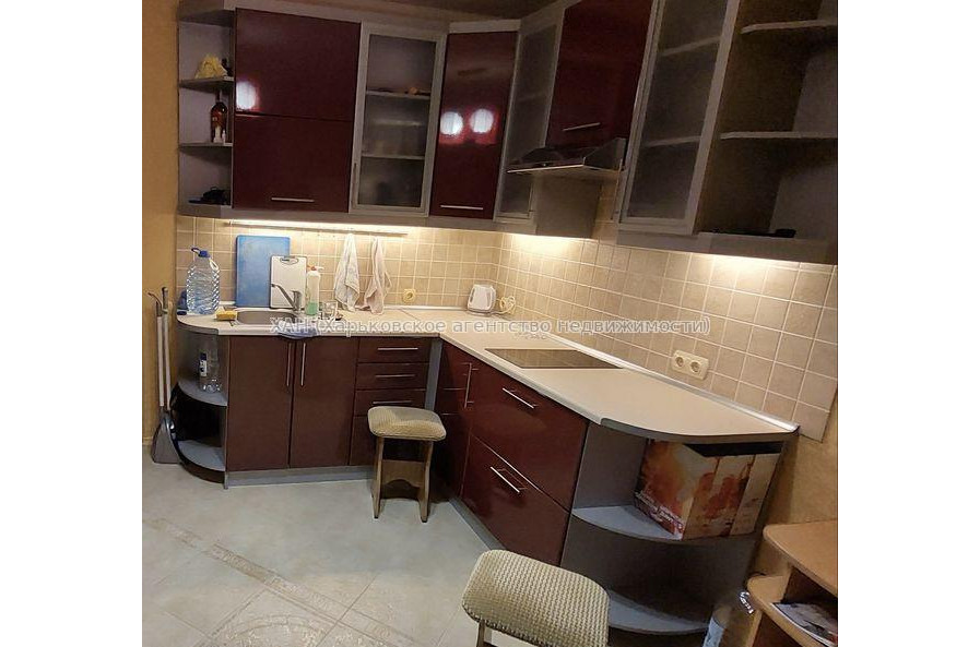 Продам квартиру, Каменярский въезд , 1  ком., 50.10 м², косметический ремонт 