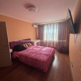 Продам квартиру, Каменярский въезд , 1  ком., 50.10 м², косметический ремонт
