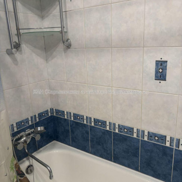 Продам квартиру, Каменярский въезд , 1  ком., 50.10 м², косметический ремонт 