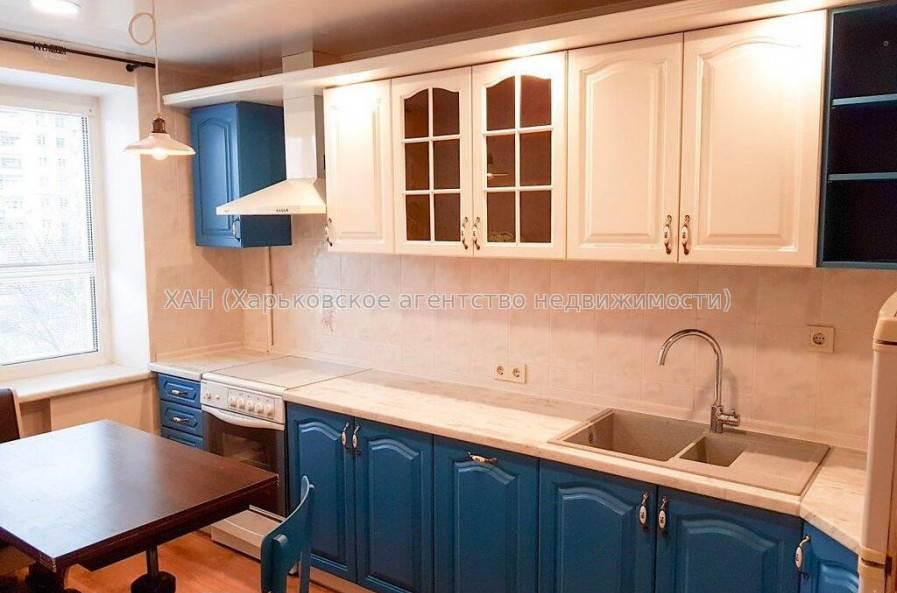 Продам квартиру, Курчатова просп. , 3 кім., 66 м², косметический ремонт 