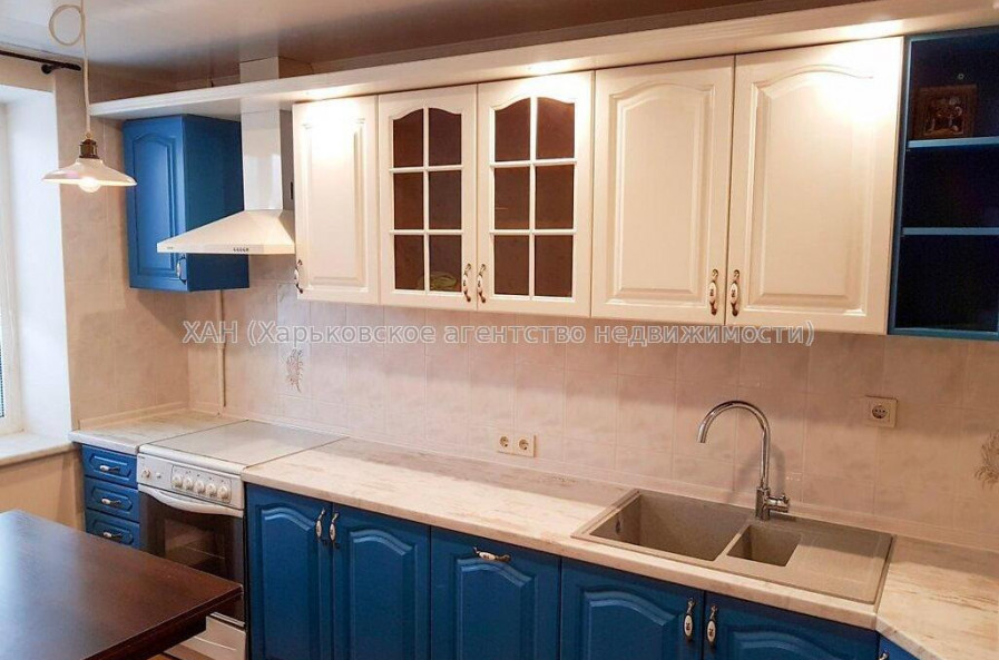 Продам квартиру, Курчатова просп. , 3 кім., 66 м², косметический ремонт 