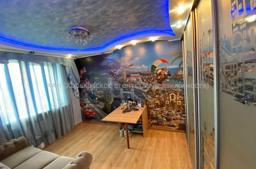 Продам квартиру, Культуры ул. , 2 кім., 51.60 м², советский ремонт 