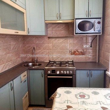 Продам квартиру, Академика Павлова ул. , 162 , 2 кім., 45 м², евроремонт 