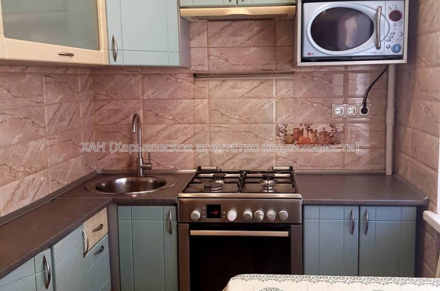 Продам квартиру, Академика Павлова ул. , 162 , 2  ком., 45 м², евроремонт 