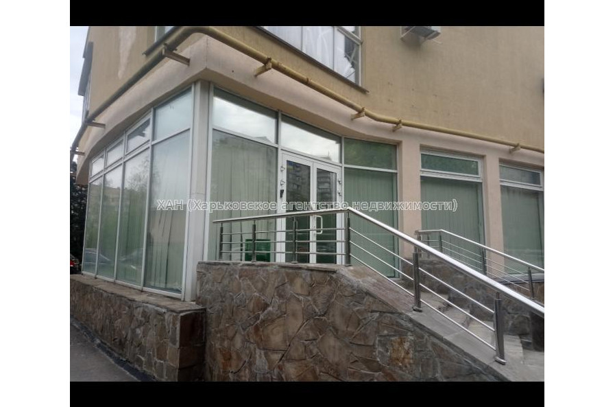 Здам нежитлову нерухомість, офисное помещение , 4 кім., 127 м², капитальный ремонт 