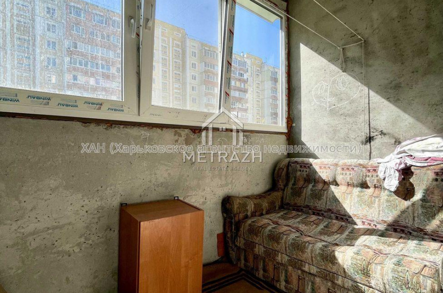 Продам квартиру, 1 кім., 38 м², косметический ремонт 