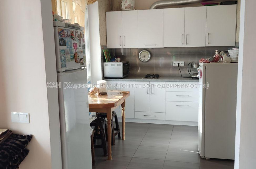 Продам квартиру, 1  ком., 44 м², косметический ремонт 