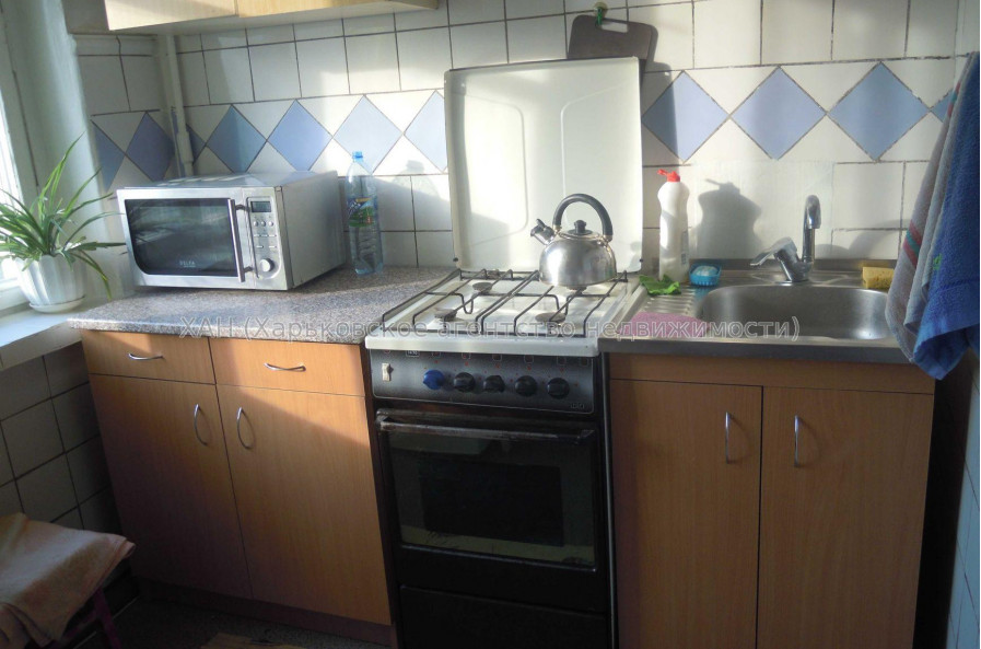 Здам квартиру, Салтовское шоссе , 2 кім., 48.60 м², советский ремонт 