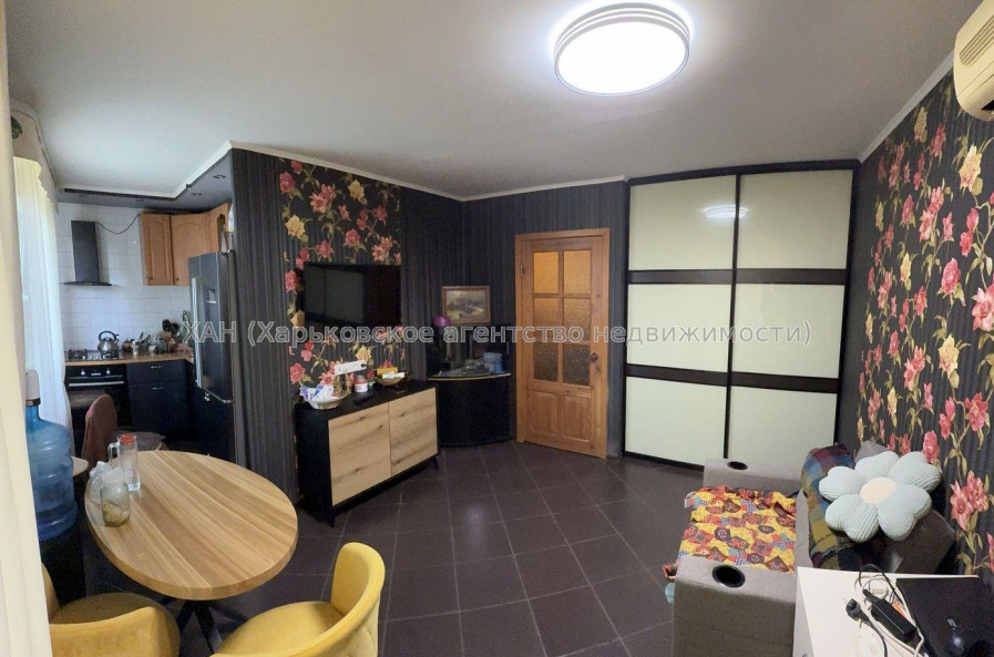 Продам квартиру, Деревянко ул. , 3  ком., 57 м², частичный ремонт 