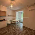 Продам квартиру, Мирослава Мисли ул. , 1  ком., 50 м², авторский дизайн 