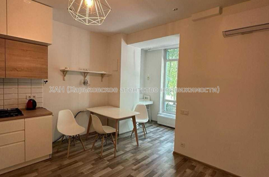 Продам квартиру, Мирослава Мисли ул. , 1  ком., 50 м², авторский дизайн 