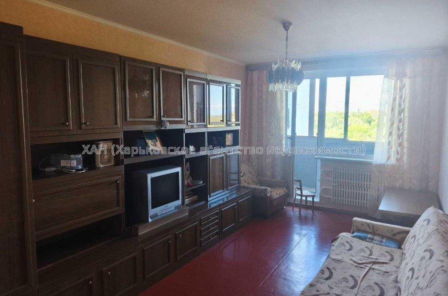 Продам квартиру, Пастера Луи ул. , 3  ком., 65 м², косметический ремонт 