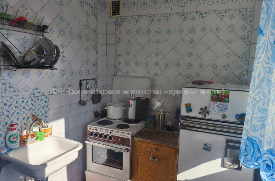Продам квартиру, Пастера Луи ул. , 3  ком., 65 м², косметический ремонт 