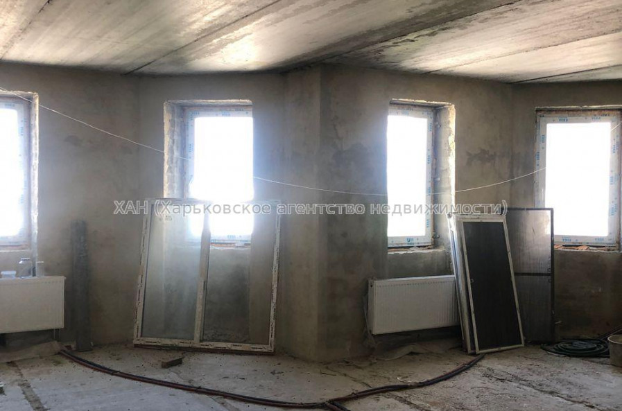 Продам квартиру, Профессорская ул. , 5 кім., 168 м², без отделочных работ 